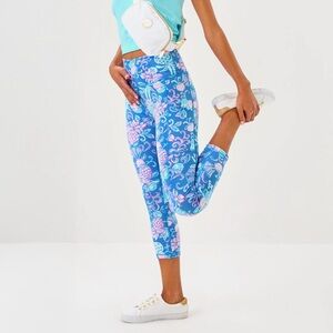 BRAND NEW Lilly Pulitzer Weekender High Rise Leggings!